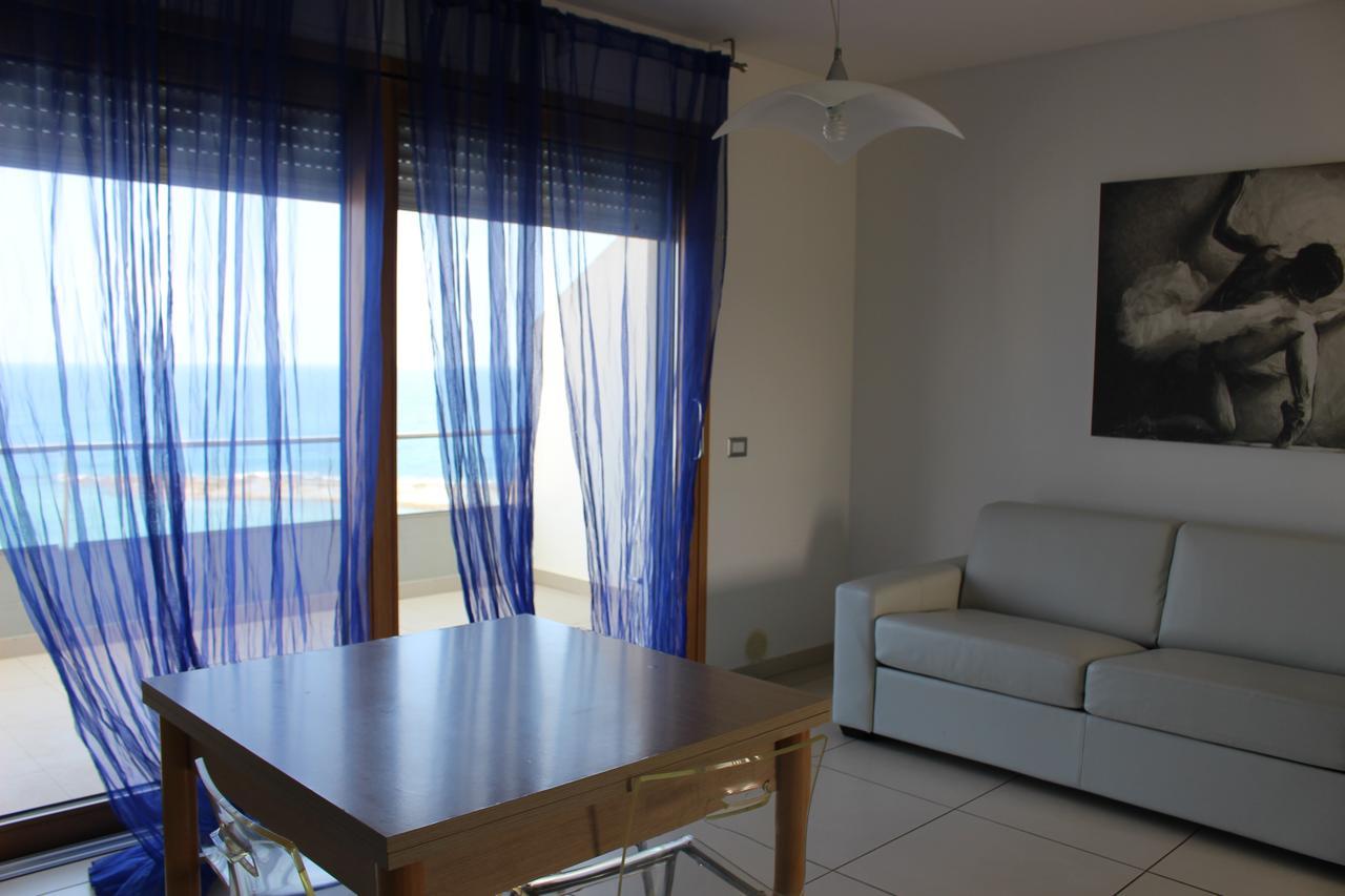 Residence Lungomare Porto Torres Ngoại thất bức ảnh